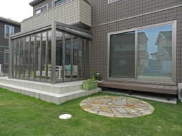 福岡県飯塚市のガーデンルーム・サンルーム工事。庭のリフォーム施工例です。