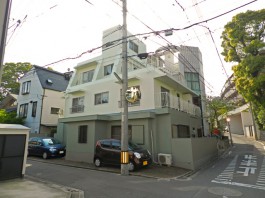 福岡県福岡市中央区の外壁塗装塗り替えリフォーム工事。光触媒ヒカリショクバイ工事。